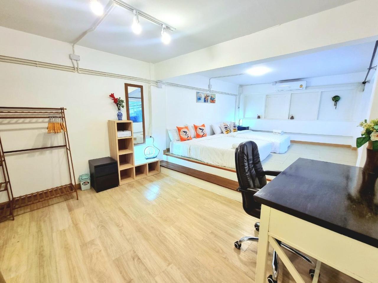 K4 Be Chill *wongwianyai Bts_80m*family&friend* Apartment Godown